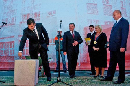 Компания МТС Беларусь подарила гомельчанам спортивное шоу в День города
