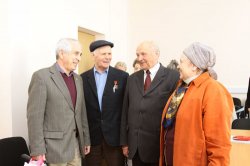 Tupperware поздравляет ветеранов Великой Отечественной войны с Днем Победы