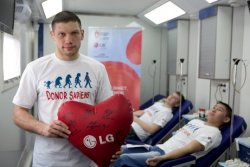6 апреля в Саратове прошел День донора  с участием чемпиона мира Александра Стецуренко в рамках проекта «Поезд инноваций»
