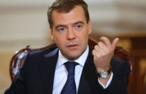 Медведев уверен в социальной ответственности бизнеса